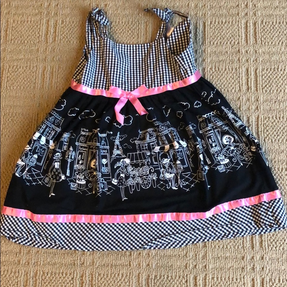 Size 5 Paris themed dress